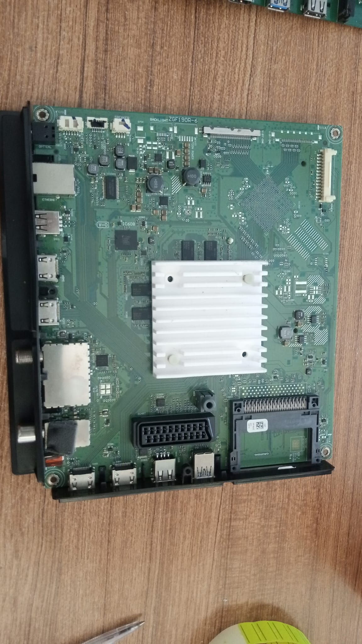 Arçelik A55L 8752 5S Main Board , ZGF190R-7 , VF1AAZ , 057T55-C58 , LSC550FN11-704
