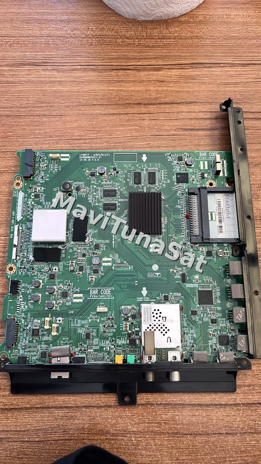 LG 42UB820V-ZH Main Board , EAX66085703 (1.0) , EBT63415602 , EBT63415607, LC420EQE-PGM1